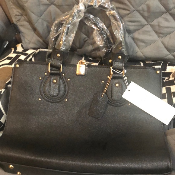 Handbags - Purse or travel bag